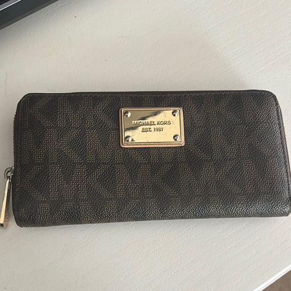 Michael Kors Brown Wallet with Gold Accents - Picture 1 of 3